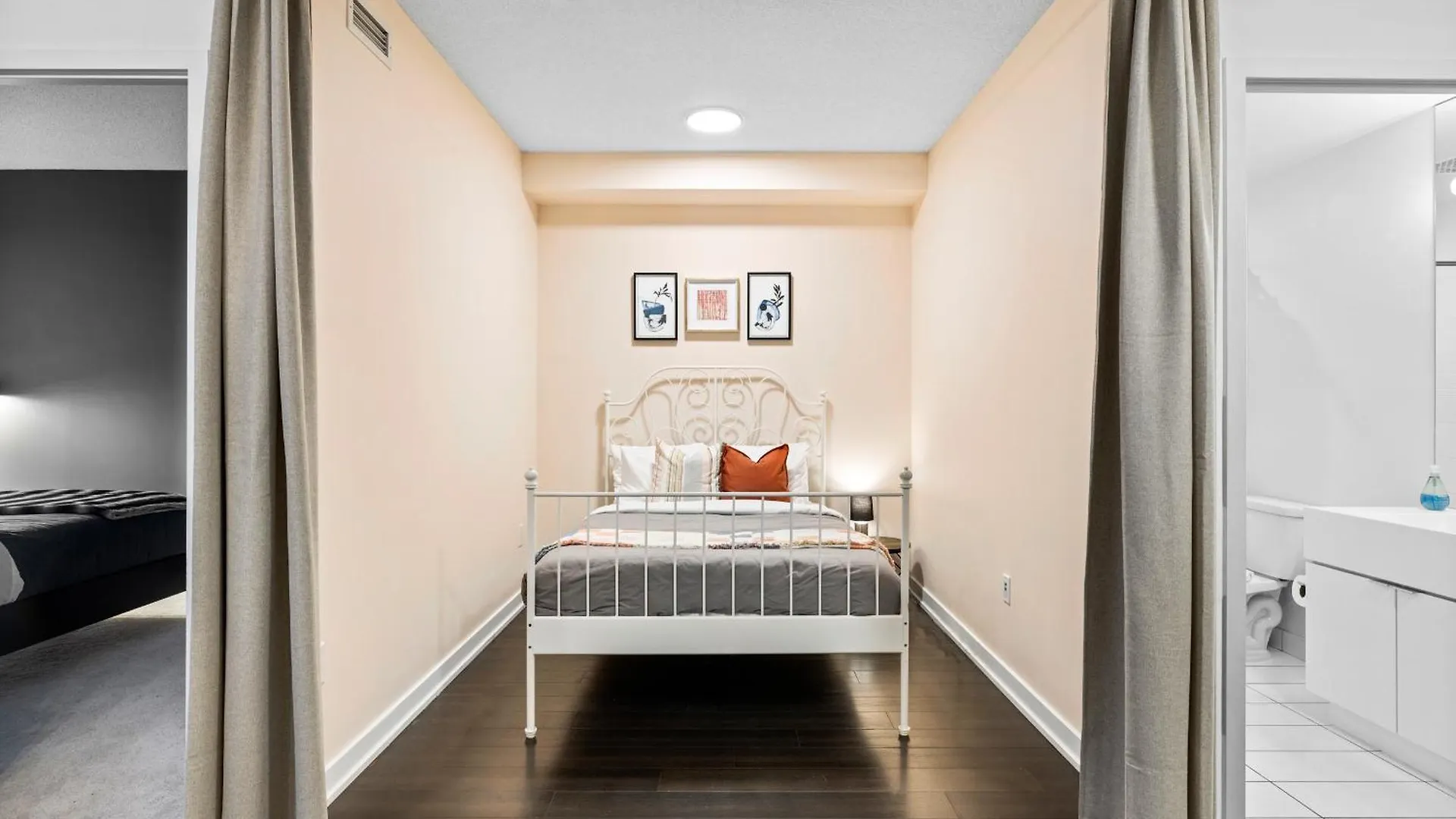 Charming 2Br Condo Near Cn Tower & Harbourfront トロント