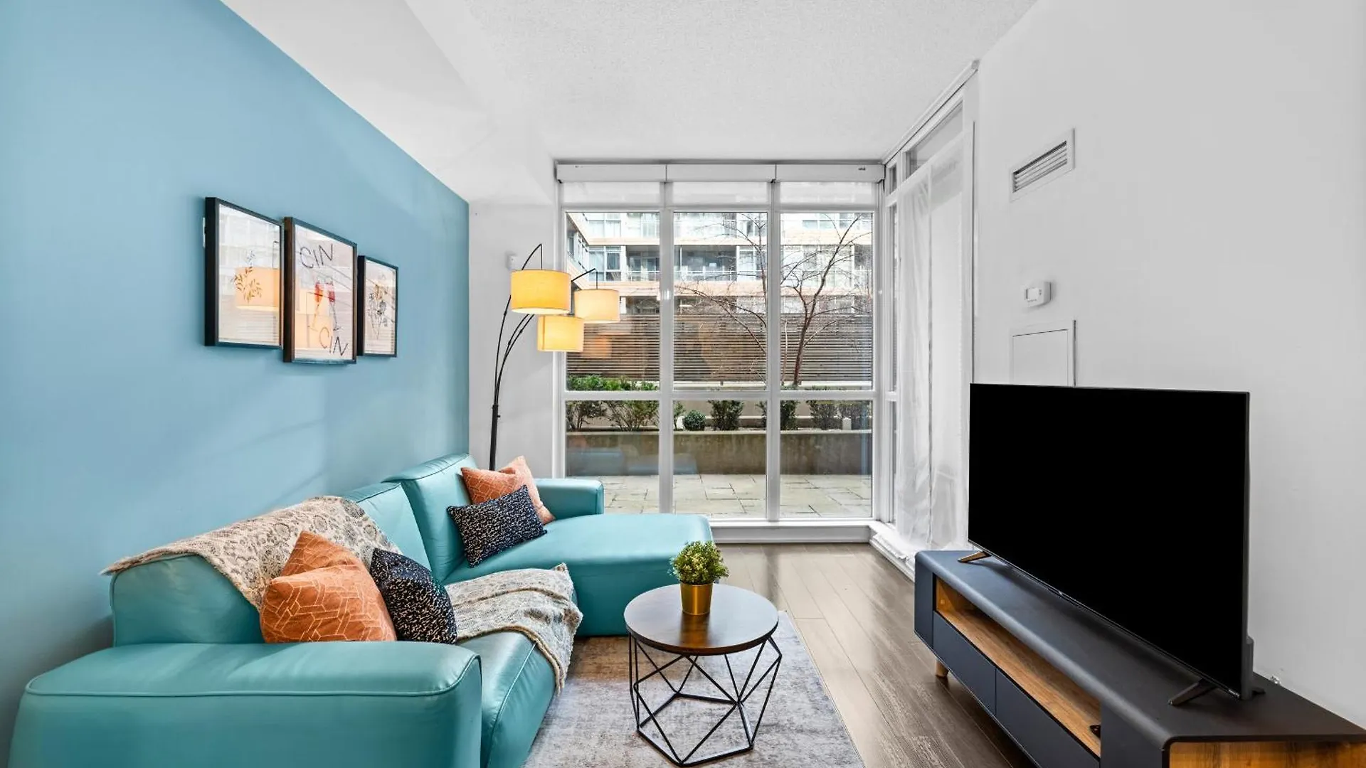 Charming 2Br Condo Near Cn Tower & Harbourfront تورونتو كندا